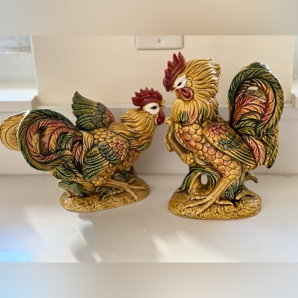 Vintage Pair Enesco Japan Ceramic Rooster Figurines E-8259- Gold/Green/Red